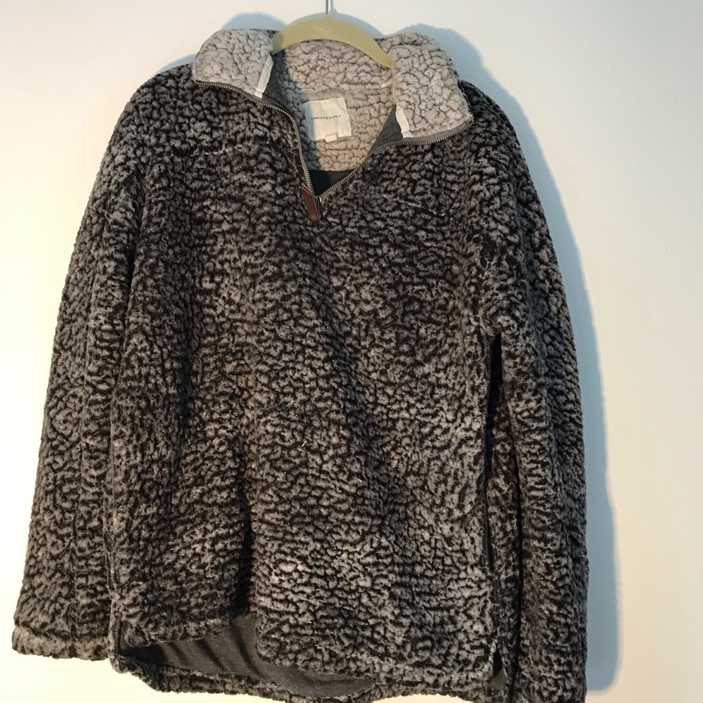 grey and white fuzzy fleece